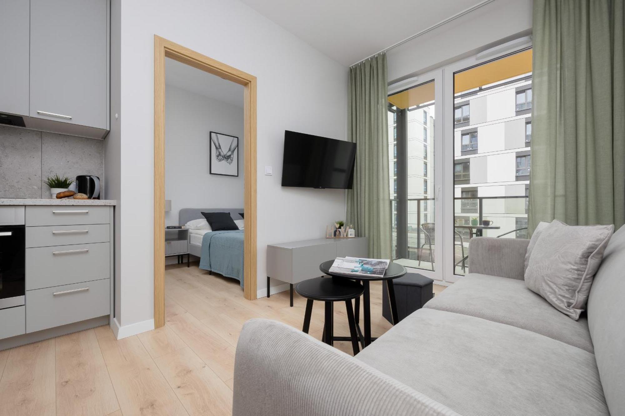 Stylish Apartments With Parking By Noclegi Renters Варшава Екстериор снимка
